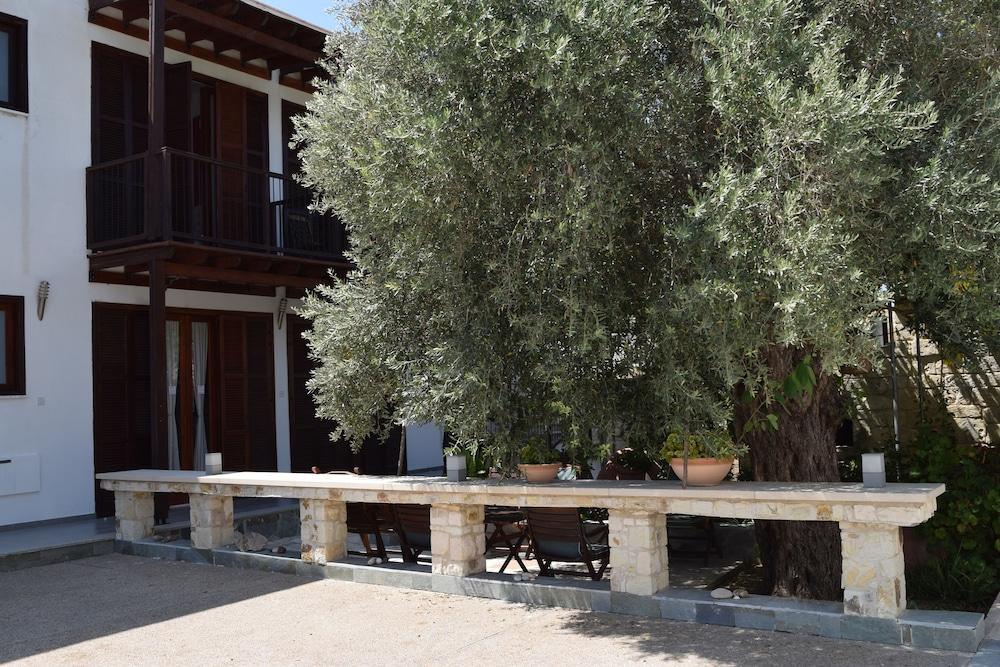 Lasa Heights Hotel Kültér fotó