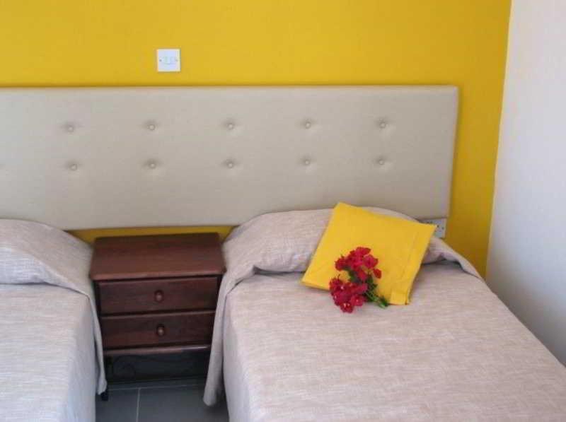 Lasa Heights Hotel Szoba fotó