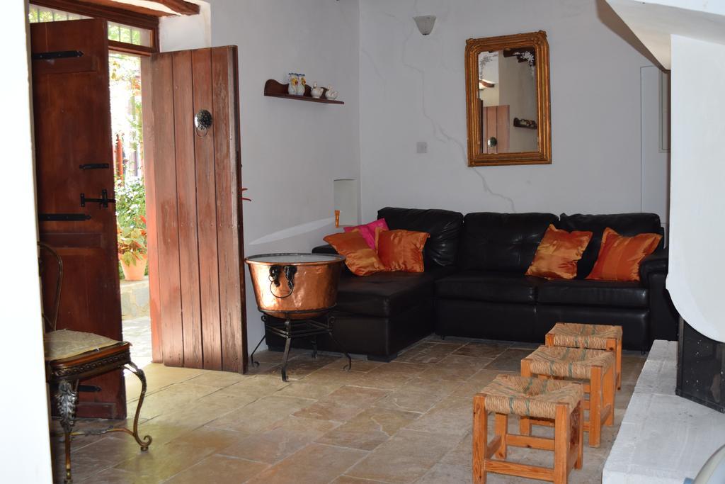 Lasa Heights Hotel Kültér fotó